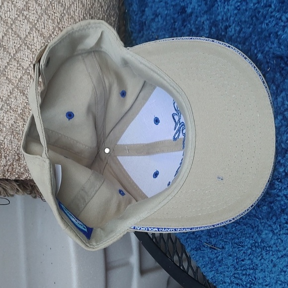 Hawaii 🤠 Hat - Picture 9 of 10